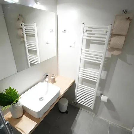 Ilysia's Retreat, Cozy 1 Bdrm *